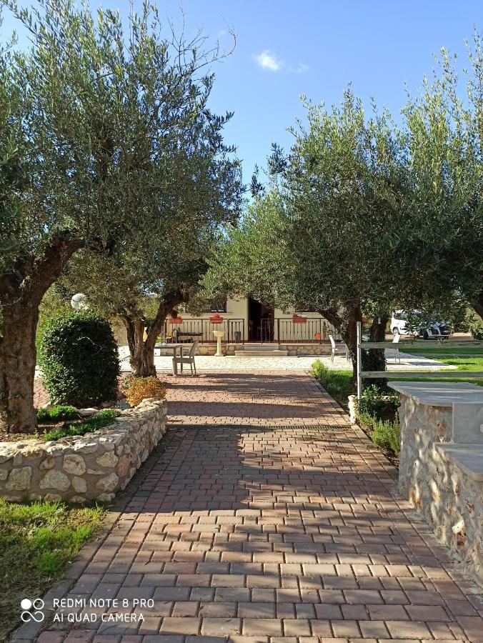 הוילה Palombara Sabina Residenza Nosy Be מראה חיצוני תמונה